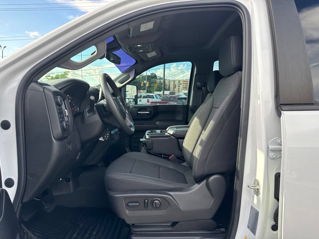 Used 2023 Chevrolet Silverado 2500 Custom w/ Custom Convenience Package AWD/4WD image 13