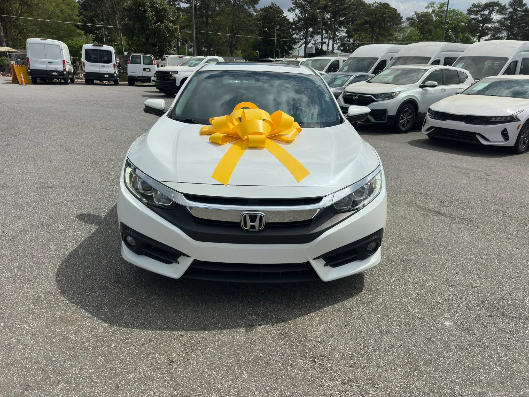 Used 2018 Honda Civic EX-T image 3