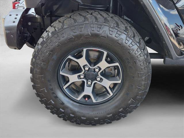 Used 2019 Jeep Wrangler Unlimited Rubicon w/ Dual Top Group AWD/4WD image 9