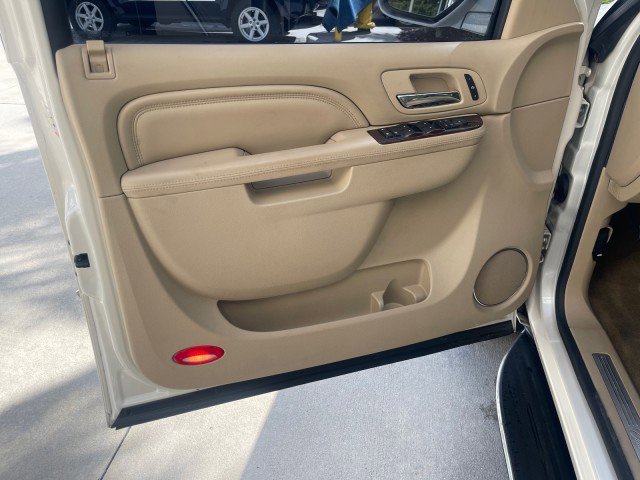 Used 2013 Cadillac Escalade 2WD image 44