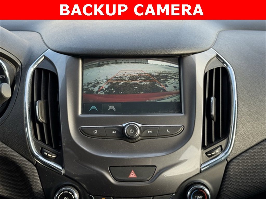 Used 2018 Chevrolet Cruze LT image 4