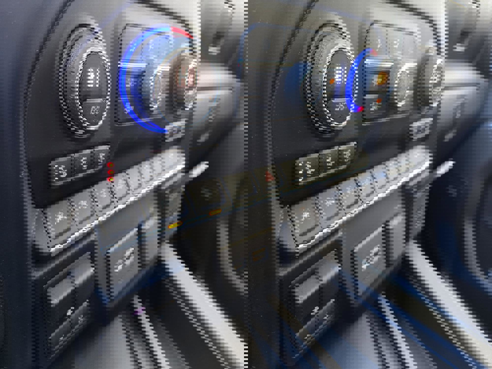 Used 2019 Chevrolet Silverado 1500 High Country w/ Technology Package image 14