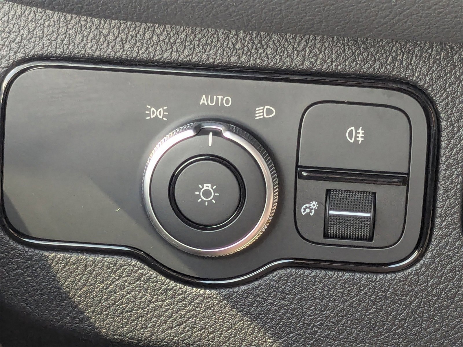 Used 2024 Mercedes-Benz Sprinter 2500 image 23