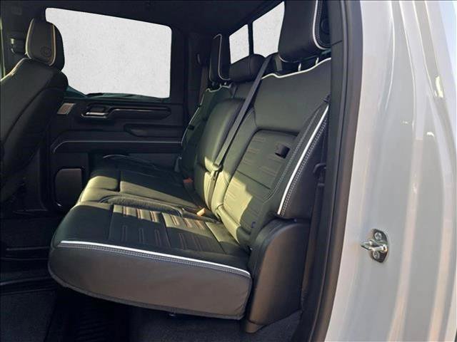 Used 2026 GMC Sierra 2500 AT4X AWD/4WD image 18