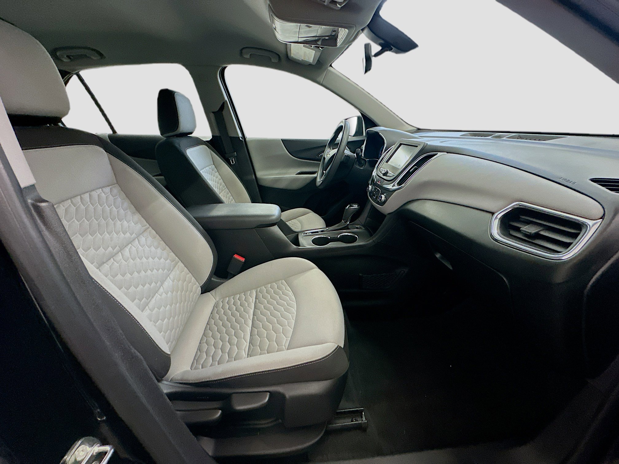 Used 2018 Chevrolet Equinox LS image 31