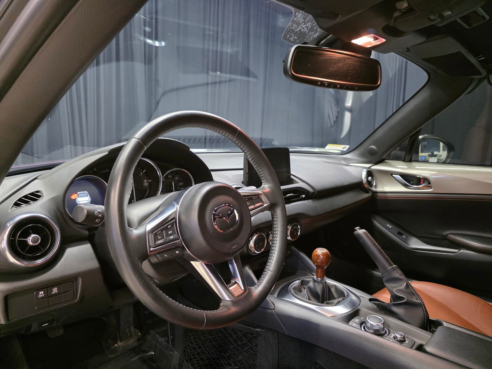 Used 2022 MAZDA MX-5 Miata Grand Touring RWD image 33