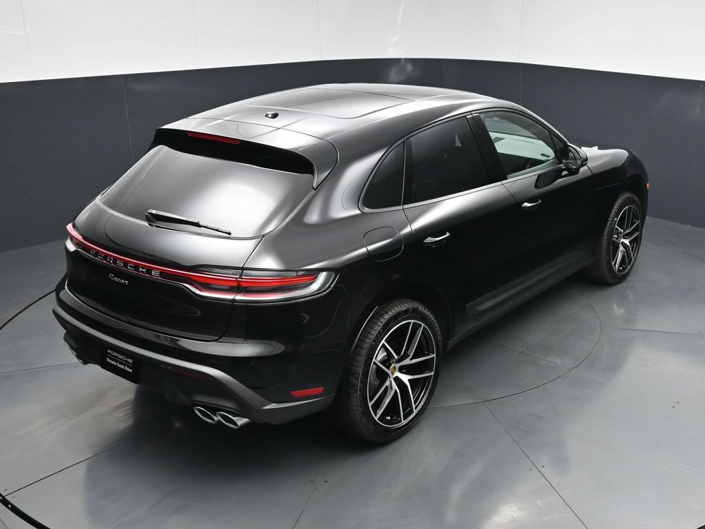 New 2026 Porsche Macan AWD/4WD image 18