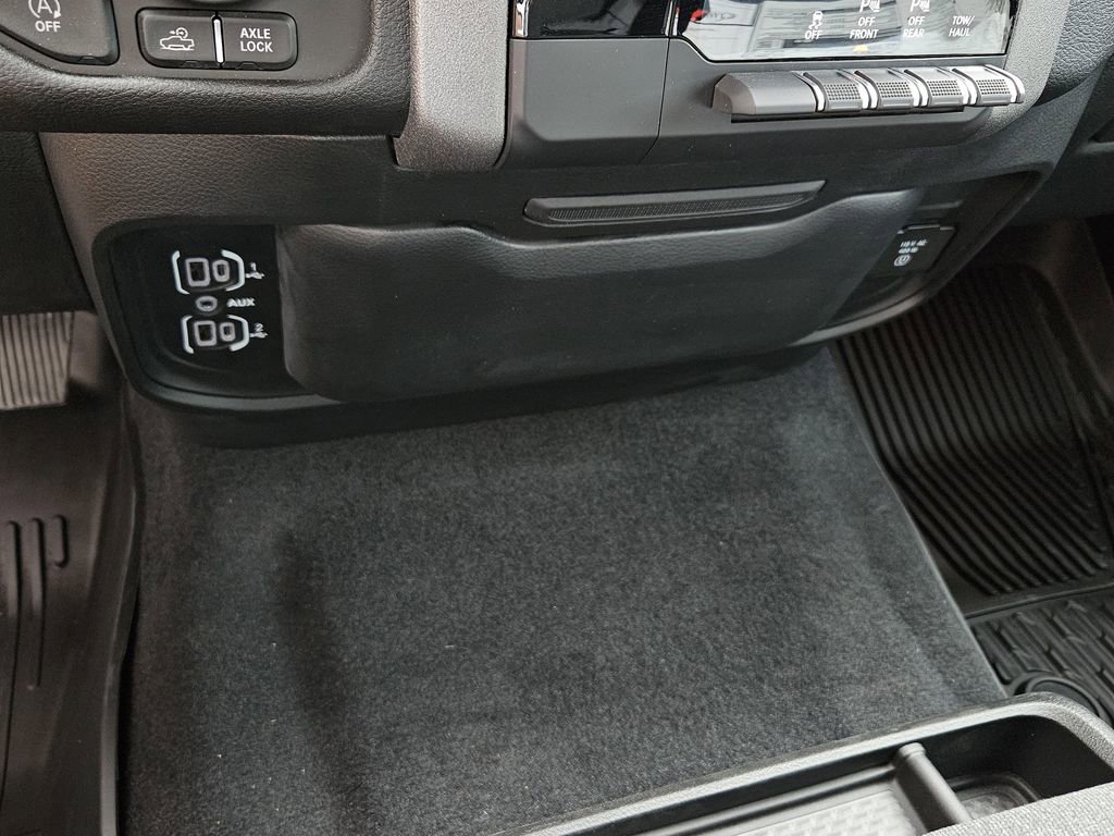 New 2026 RAM 1500 Classic Warlock AWD/4WD image 21