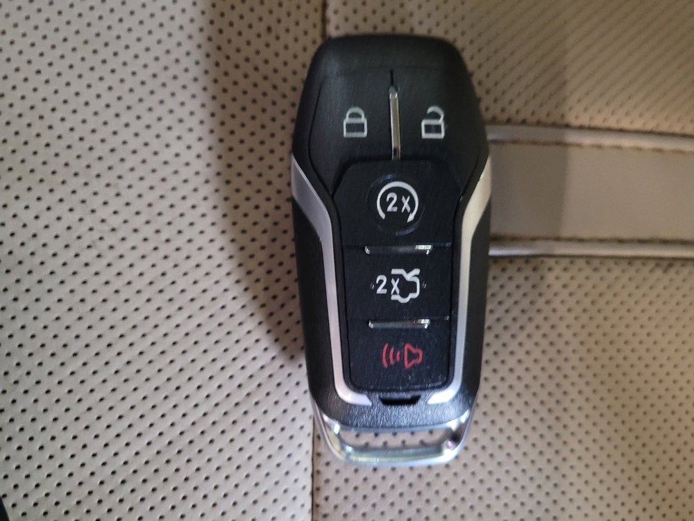 Used 2013 Lincoln MKZ FWD image 32