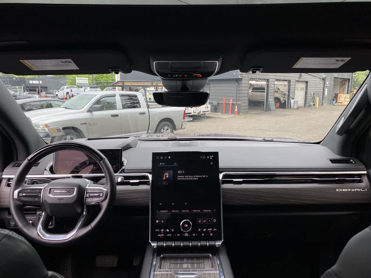 Used 2025 GMC Sierra EV Denali AWD/4WD image 12
