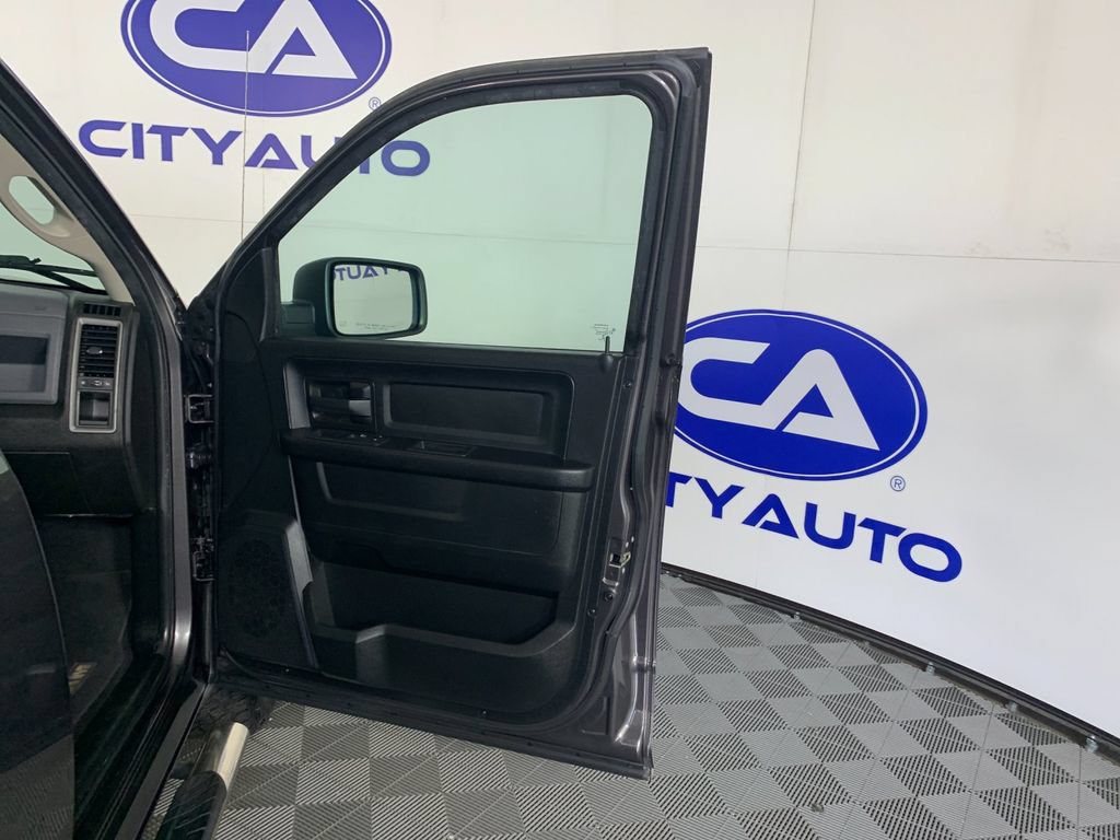Used 2019 RAM 1500 Tradesman w/ Chrome Plus Package RWD image 35