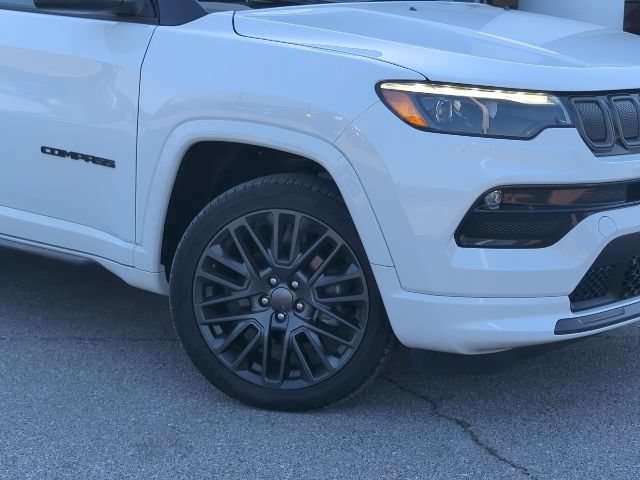 Certified 2022 Jeep Compass High Altitude AWD/4WD image 2