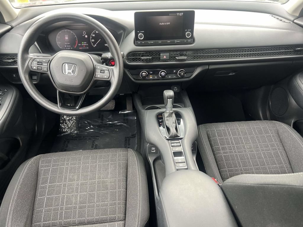 Used 2023 Honda HR-V LX image 12