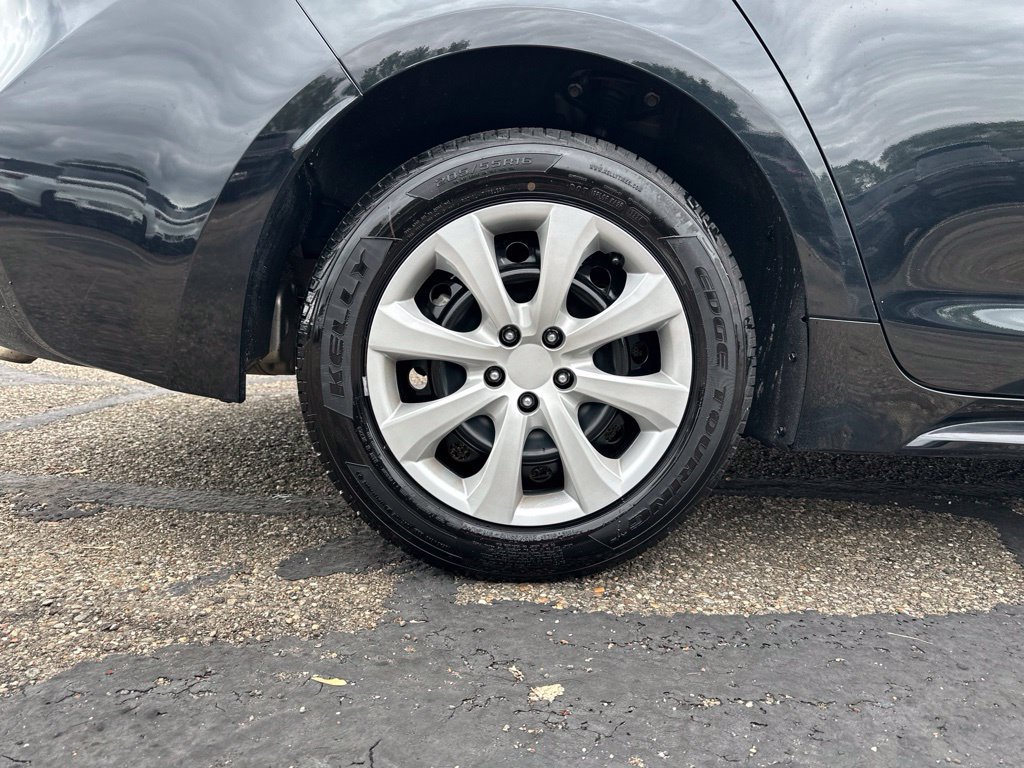 Used 2024 Toyota Corolla LE FWD image 18