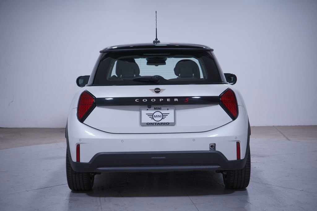 Used 2025 MINI Cooper S image 5