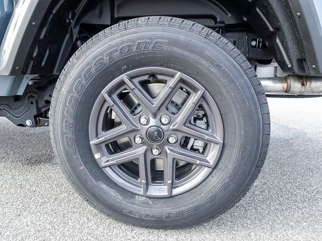 New 2025 Jeep Gladiator Sport AWD/4WD image 7