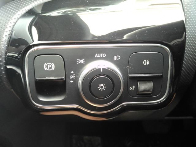 Used 2019 Mercedes-Benz A 220 w/ Premium Package image 37