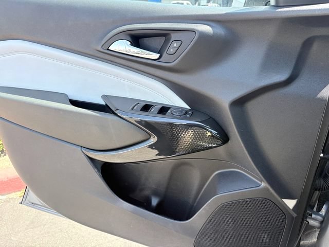 Used 2025 Chevrolet Trax LT FWD image 12