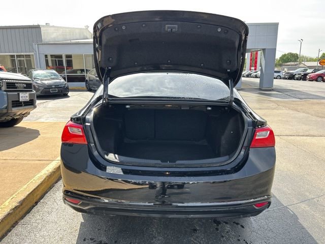 Used 2017 Chevrolet Malibu LS FWD image 10
