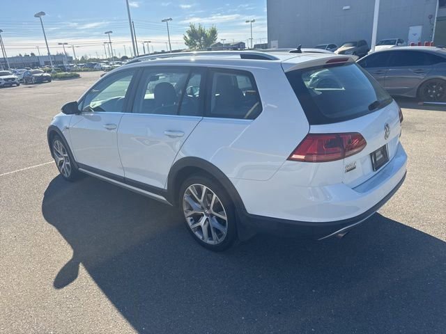 Used 2017 Volkswagen Golf Alltrack SEL image 10