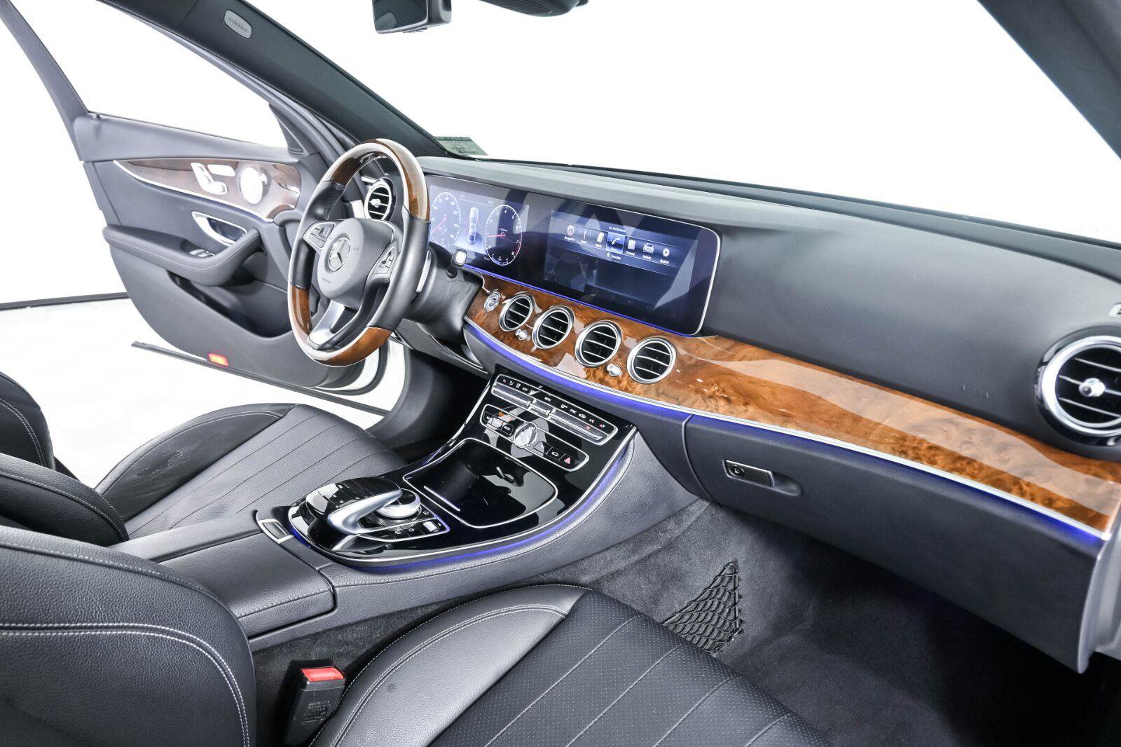 Used 2017 Mercedes-Benz E 300 image 24