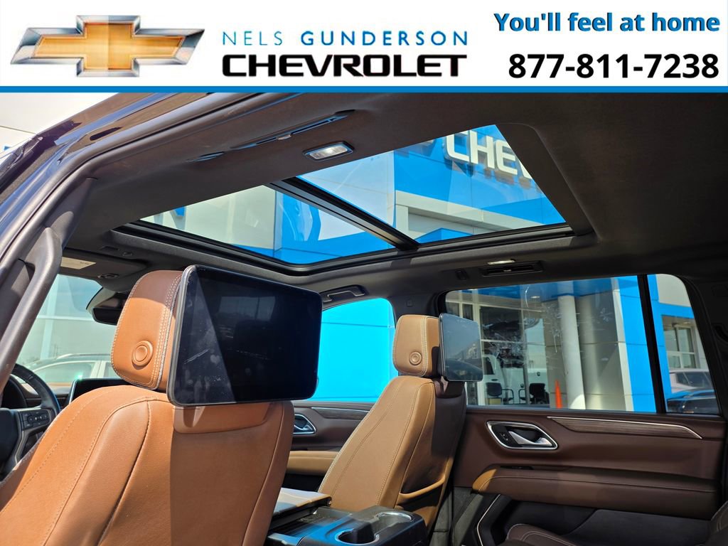 Used 2024 Chevrolet Suburban High Country w/ Advanced Technology Package AWD/4WD image 7