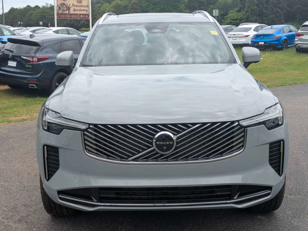 New 2026 Volvo XC90 B6 Plus w/ Protection Package Premier AWD/4WD image 9