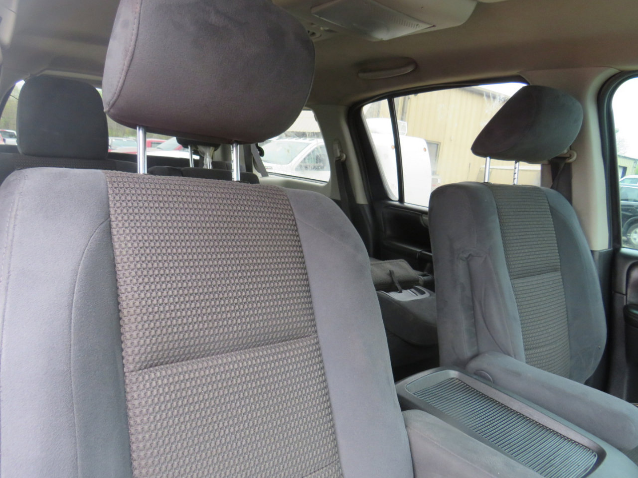 Used 2013 Nissan Armada SV image 18