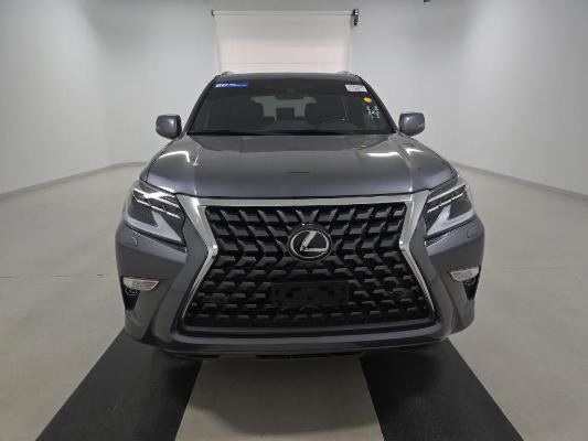Used 2023 Lexus GX 460 Premium w/ Premium Package image 2