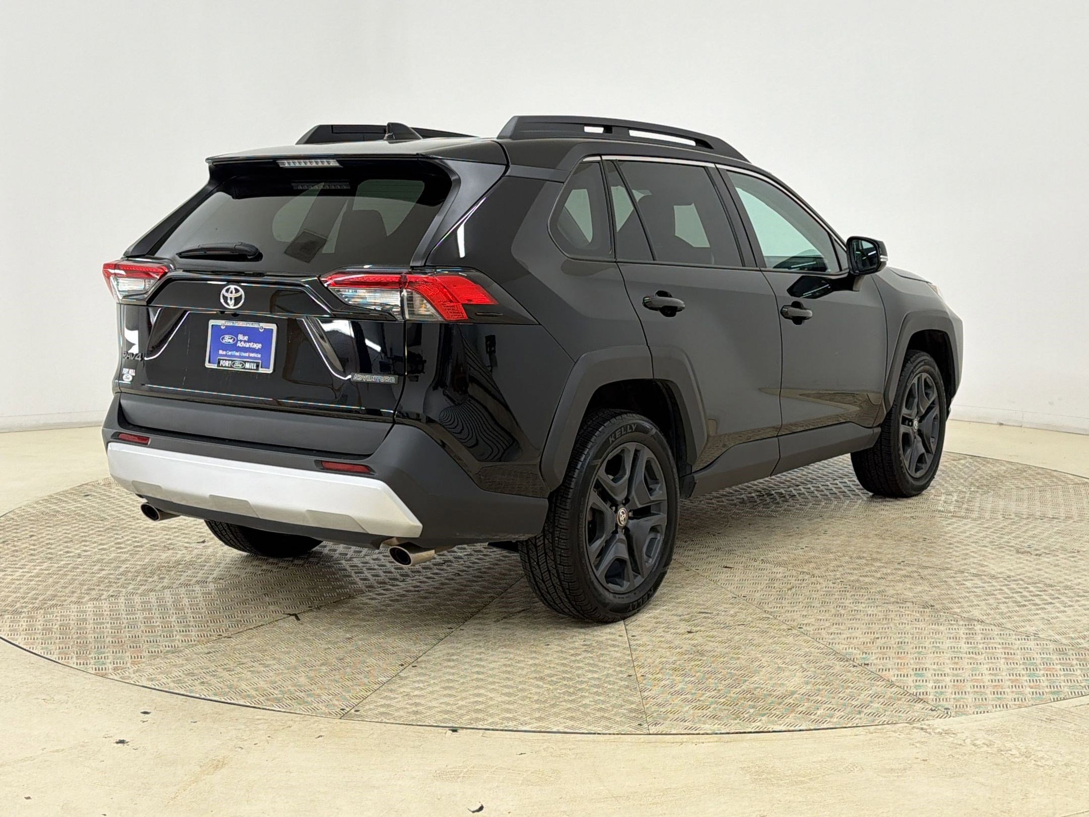 Used 2024 Toyota RAV4 Adventure AWD/4WD image 9