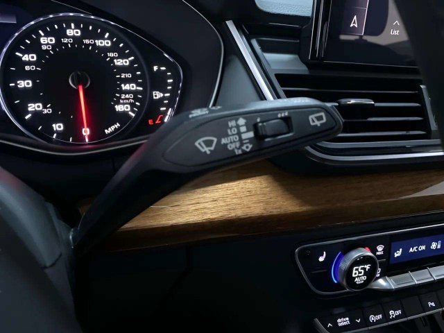 Used 2023 Audi Q5 2.0T Premium AWD/4WD image 37
