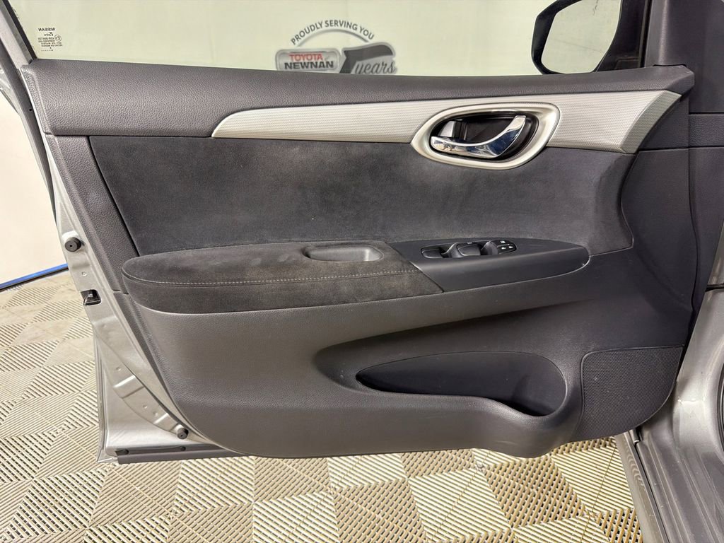 Used 2014 Nissan Sentra SR FWD image 10