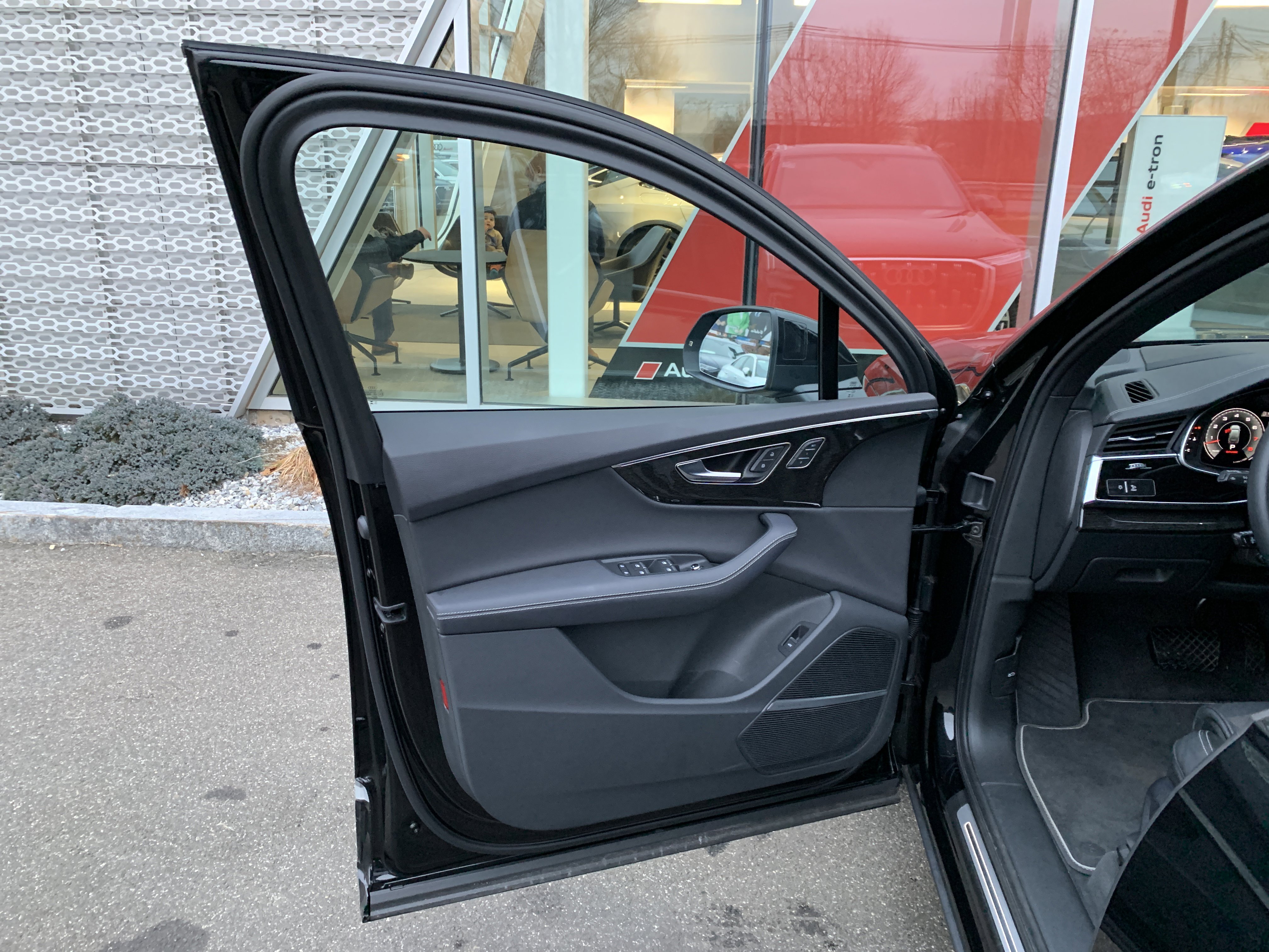 Certified 2025 Audi Q7 3.0T Prestige w/ Prestige Package image 16