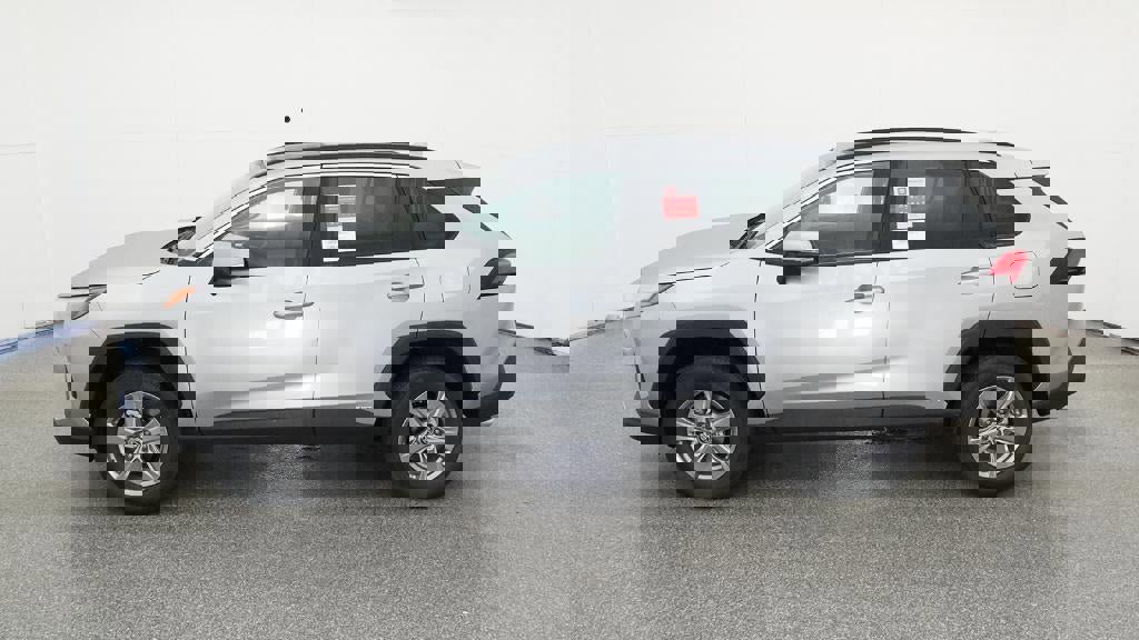 New 2025 Toyota RAV4 XLE image 3