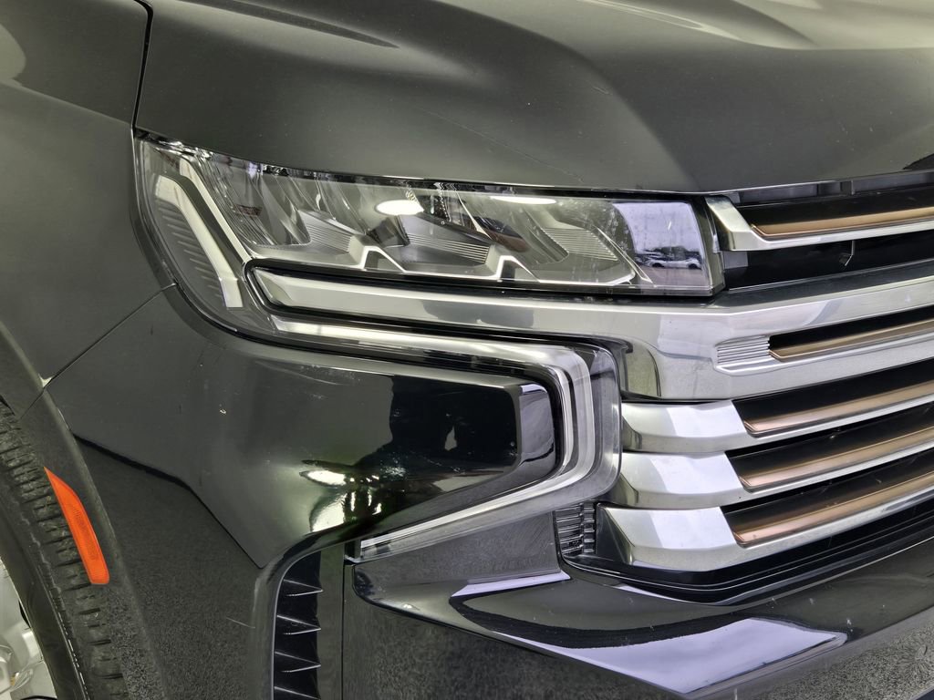 Used 2024 Chevrolet Suburban High Country AWD/4WD image 9