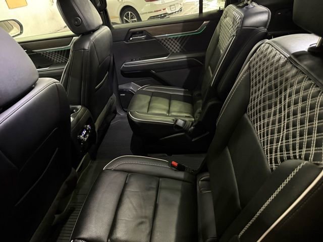 Used 2025 GMC Acadia Denali w/ Super Cruise Package image 33