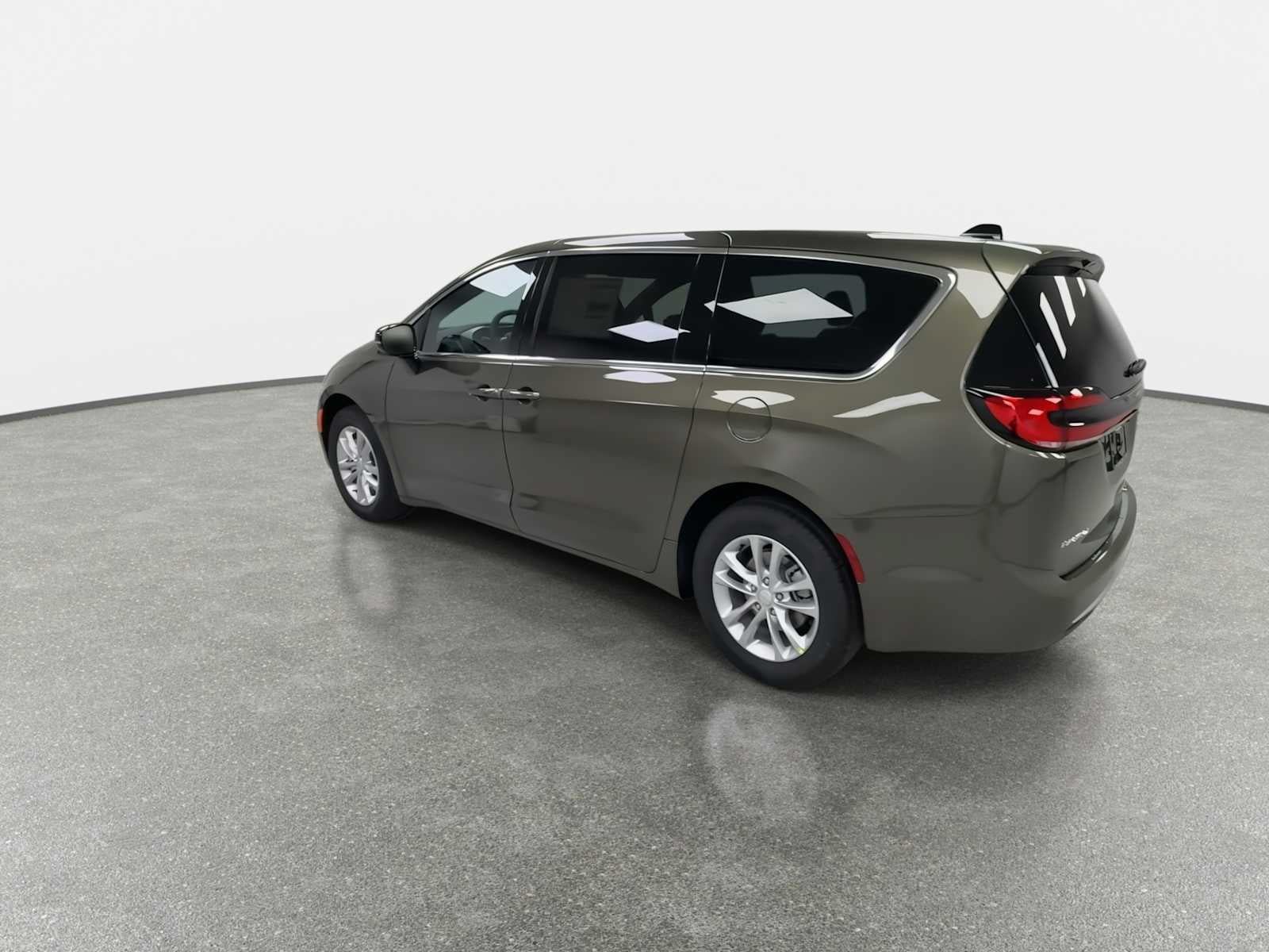 New 2027 Chrysler Pacifica Select FWD image 6