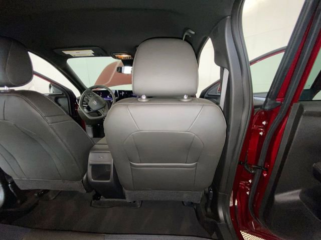 Used 2025 Buick Envista Preferred FWD image 36