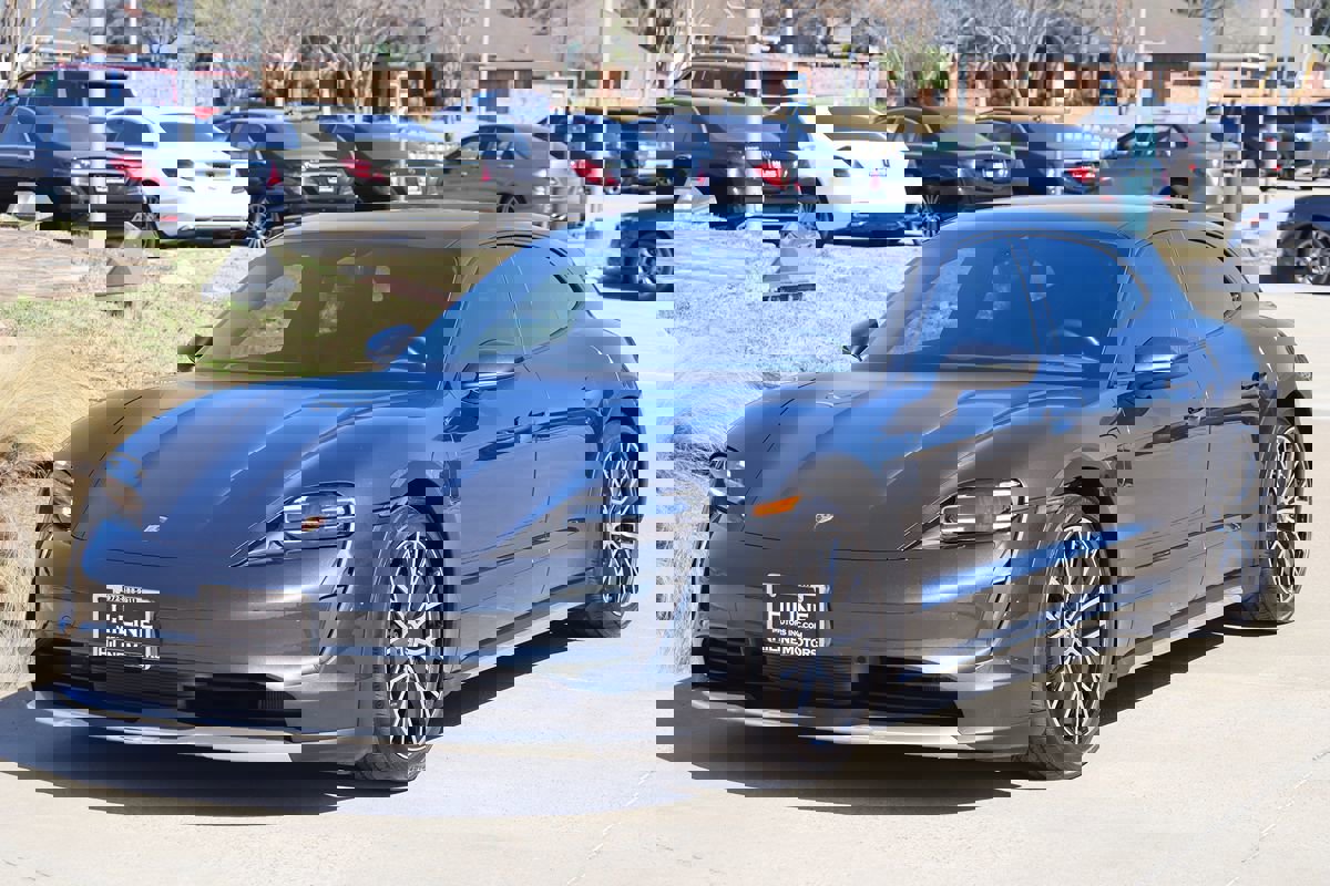 Used 2022 Porsche Taycan 4 Cross Turismo image 5