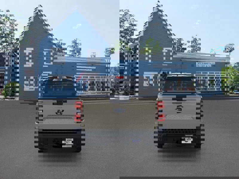 New 2025 Ford Maverick Lariat w/ Black Appearance Package image 5