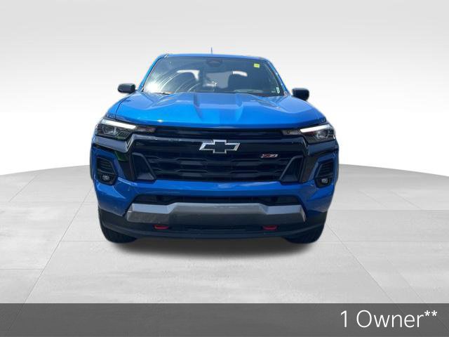 Used 2023 Chevrolet Colorado Z71 w/ Z71 Convenience Package 2 AWD/4WD image 2