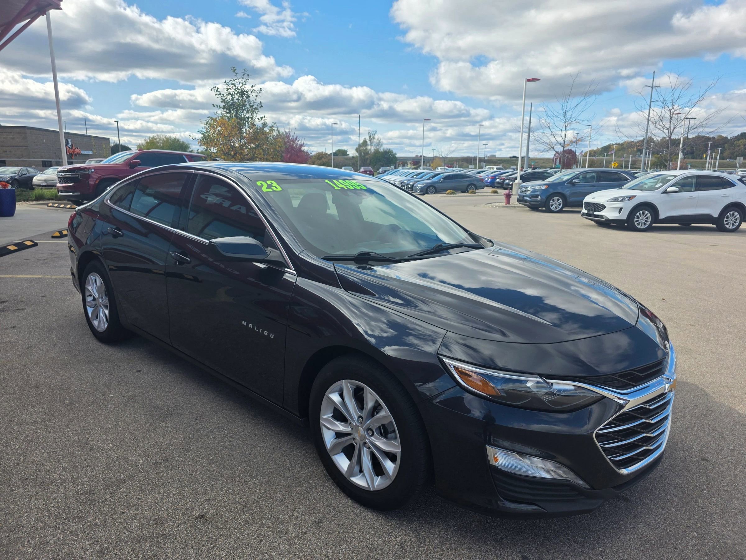 Used 2023 Chevrolet Malibu LT image 3