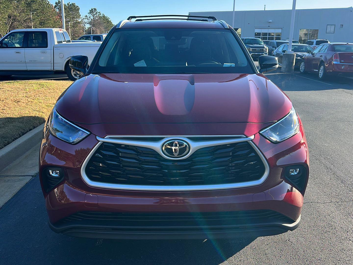 New 2026 Toyota Highlander XLE image 8