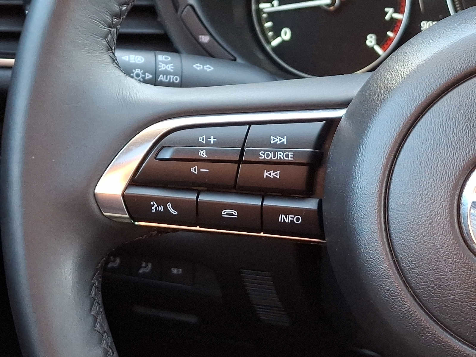 Used 2024 MAZDA CX-30 AWD 2.5 S w/ Preferred Package image 22