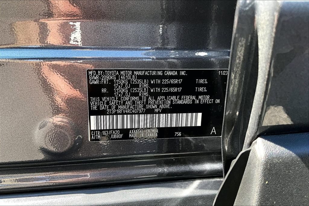 Used 2024 Toyota RAV4 XLE AWD/4WD image 31