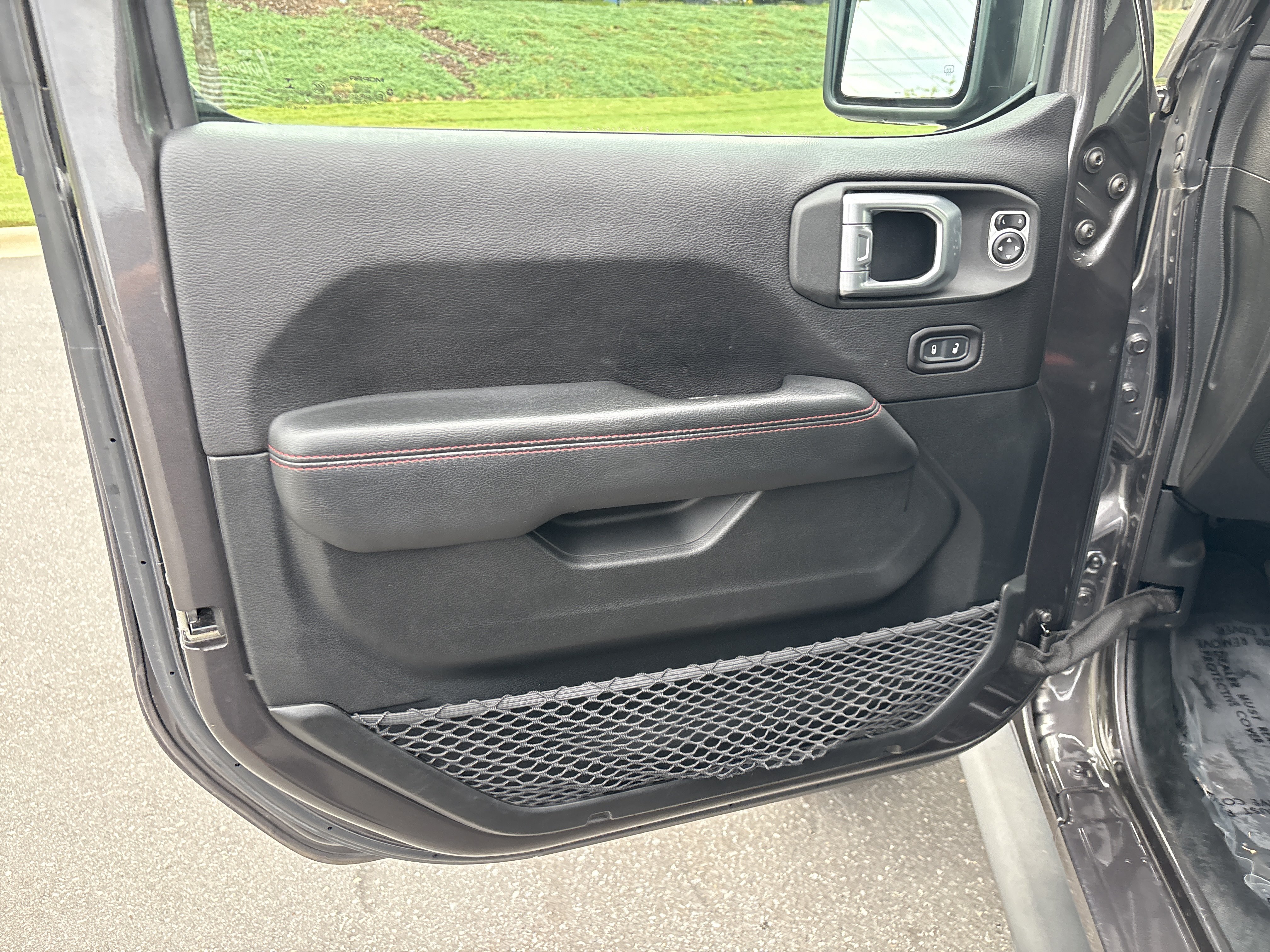 Used 2020 Jeep Gladiator Rubicon AWD/4WD image 15