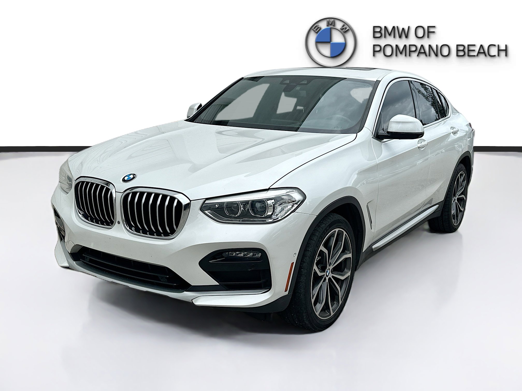 Used 2021 BMW X4 xDrive30i w/ Premium Package AWD/4WD image 3