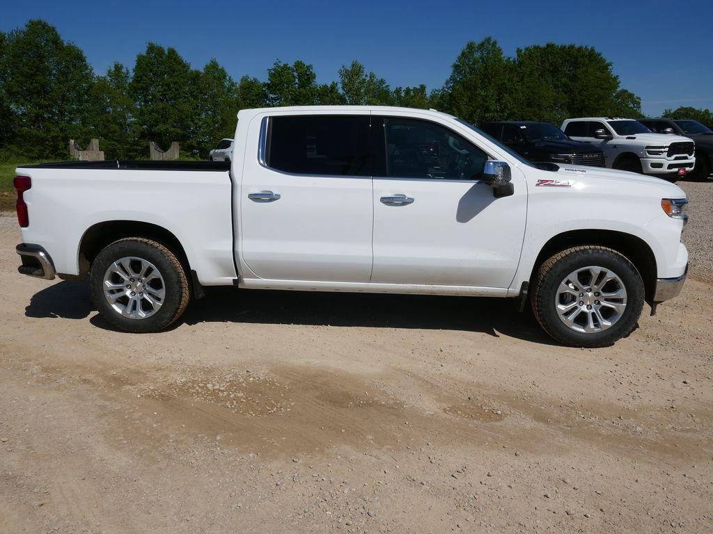 New 2026 Chevrolet Silverado 1500 LTZ w/ LTZ Premium Package AWD/4WD image 3