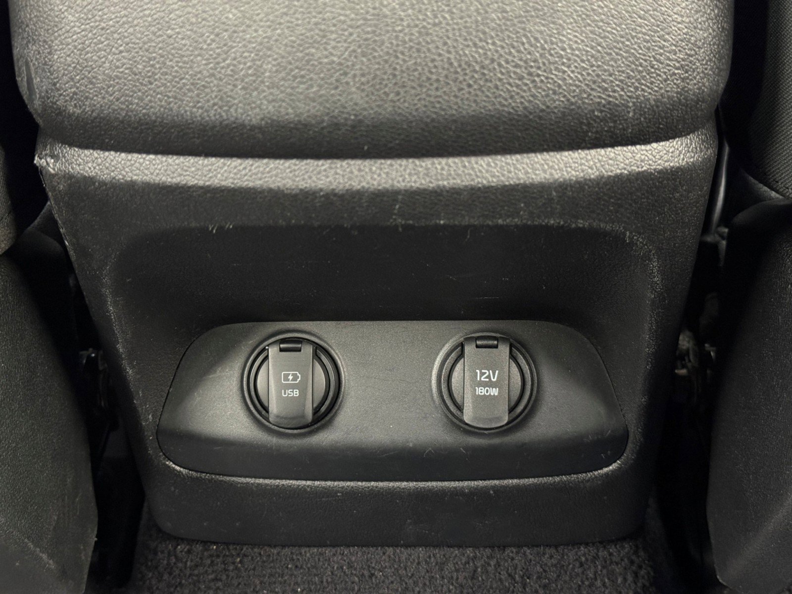 Used 2019 Kia Sorento LX w/ LX Convenience Package image 32