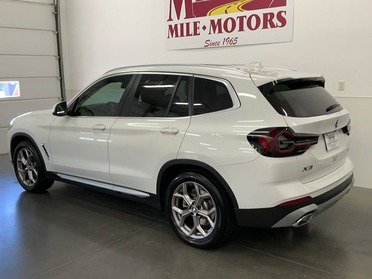 Used 2022 BMW X3 xDrive30i w/ Premium Package 2 AWD/4WD image 4